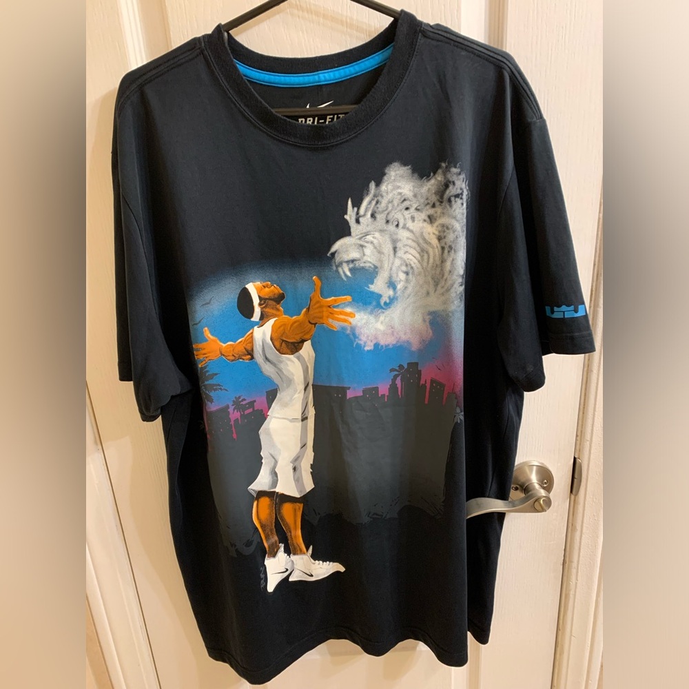 Vintage Y2K Nike Lebron James Shirt